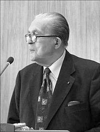 Paul Strifler † Paul Strifler †
