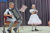 Bayerische Volksmusik und ungarndeutsche Lieder in Putawam (Pusztavm)